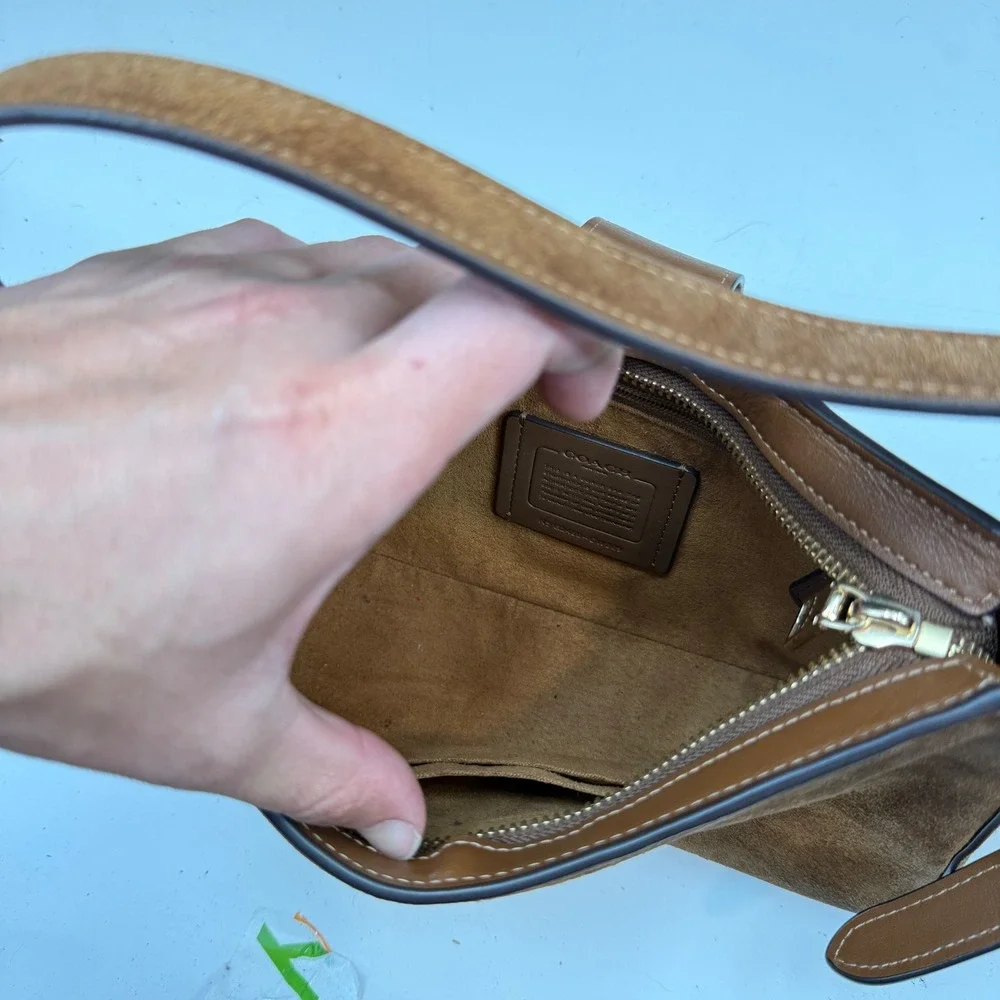 Coach Soho Shoulder Bag Brown Suede Leather Buckle Small Bag Y2K Boho Cute - Picture 7 of 7